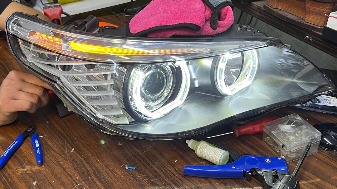 قیمت فروش چراغ جلو ب ام و bmw E60 Lci  درحد نو دست دوم 2005 bmw E60